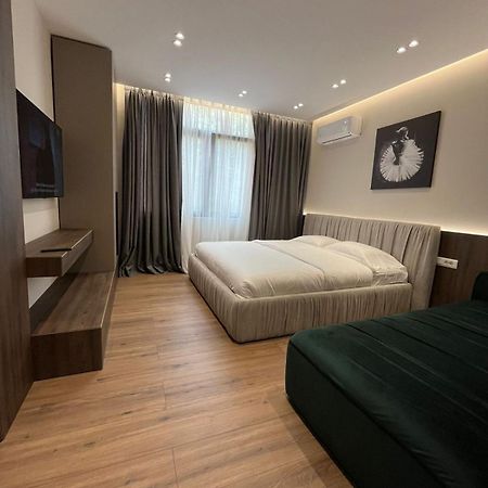 Lux Stay Tirana Exterior foto